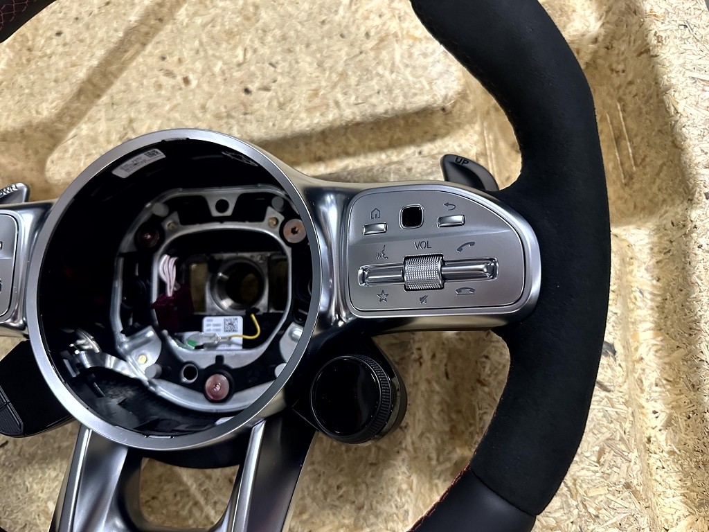 A0004600109 Original Mercedes CLA GLC CLS A E Klasse AMG 63 rot Lenkrad Knöpfe – Bild 4