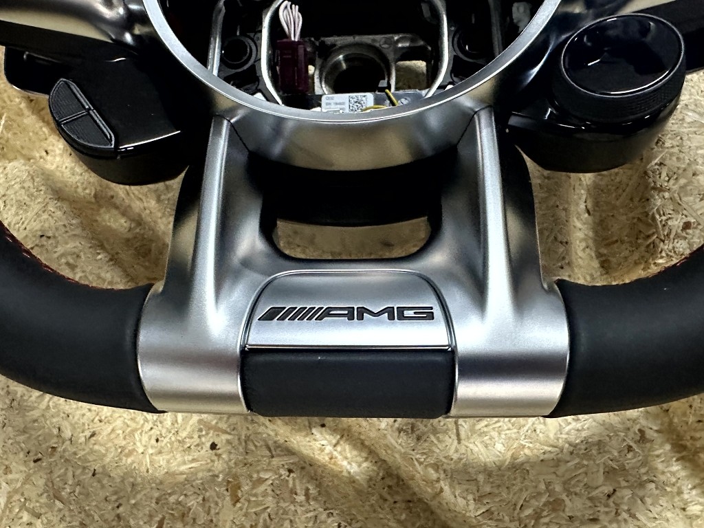 A0004600109 Original Mercedes CLA GLC CLS A E Klasse AMG 63 rot Lenkrad Knöpfe – Bild 5