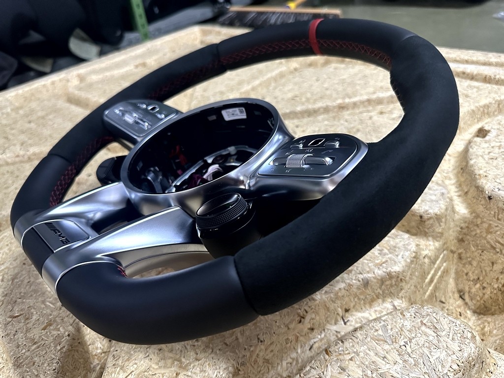 A0004600109 Original Mercedes CLA GLC CLS A E Klasse AMG 63 rot Lenkrad Knöpfe – Bild 6