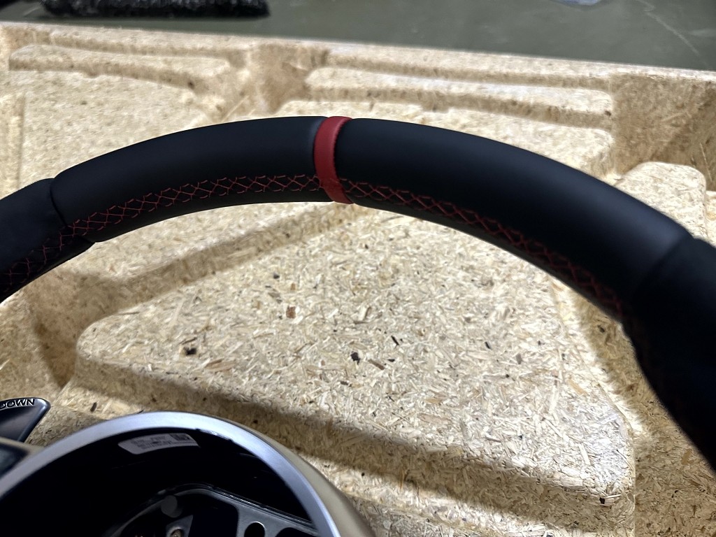 A0004600109 Original Mercedes CLA GLC CLS A E Klasse AMG 63 rot Lenkrad Knöpfe – Bild 7