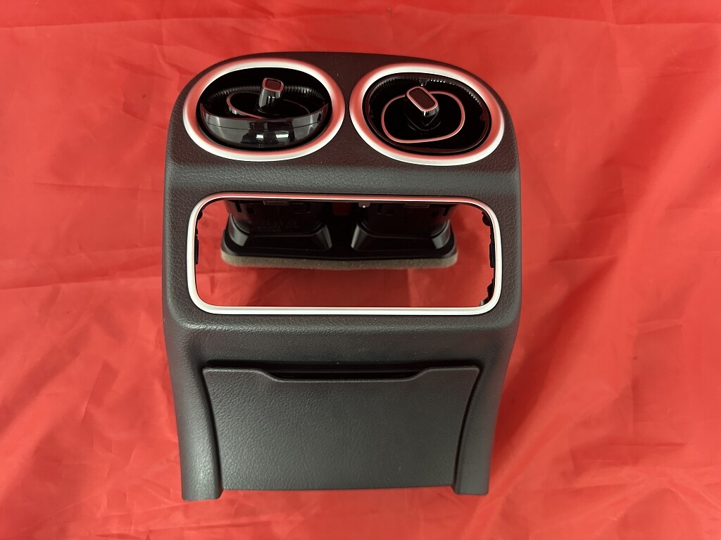 A2068304301 Mercedes C-Klasse 206 Abdeckung Mittelkonsole hinten Luftdüse