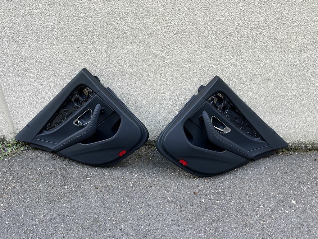 Mercedes E-Klasse 213 Türverkleidung hinten Satz Leder schwarz Naht einfach