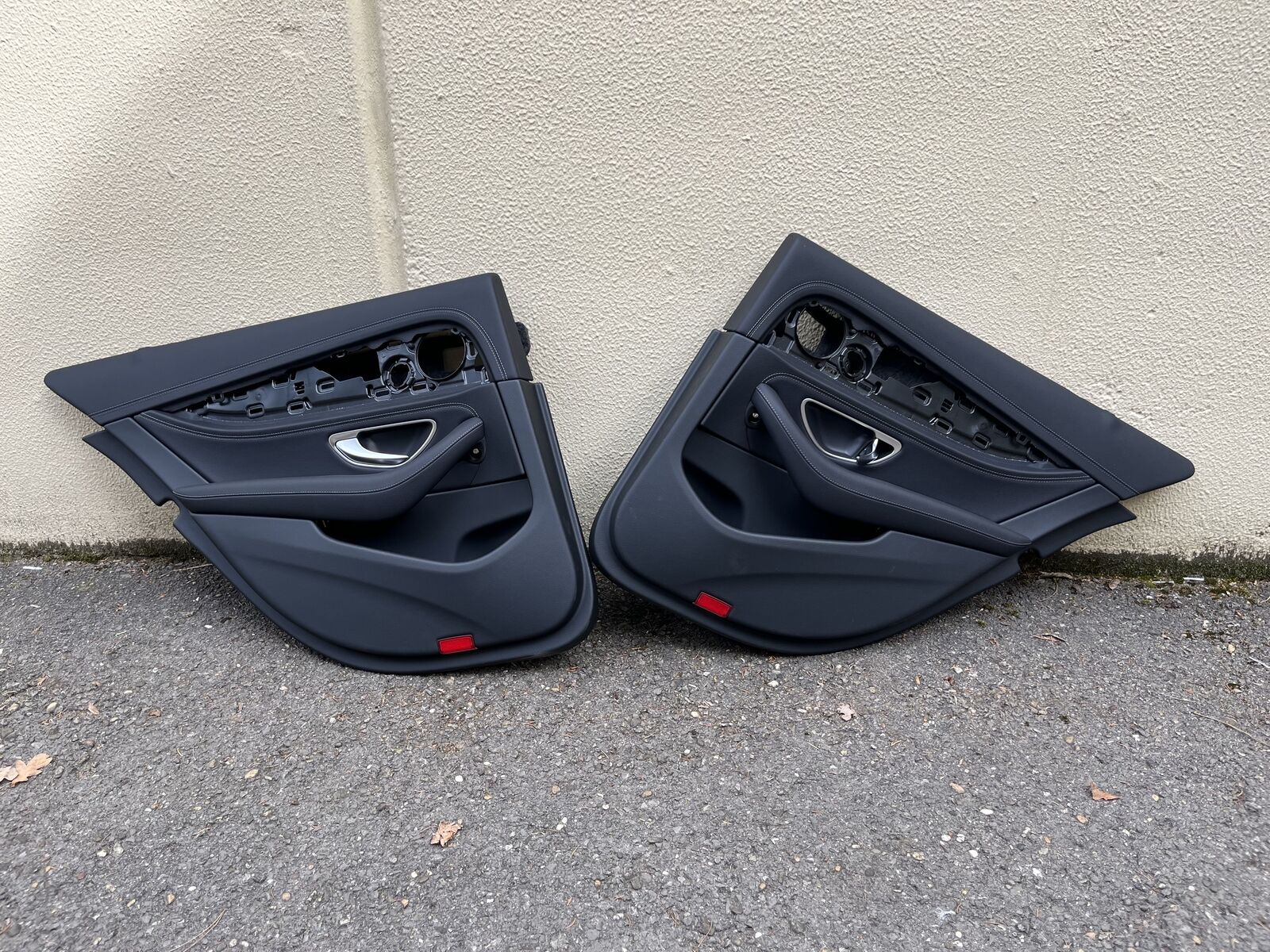 Mercedes E-Klasse 213 Türverkleidungen Satz hinten Doppelnaht Leder schwarz