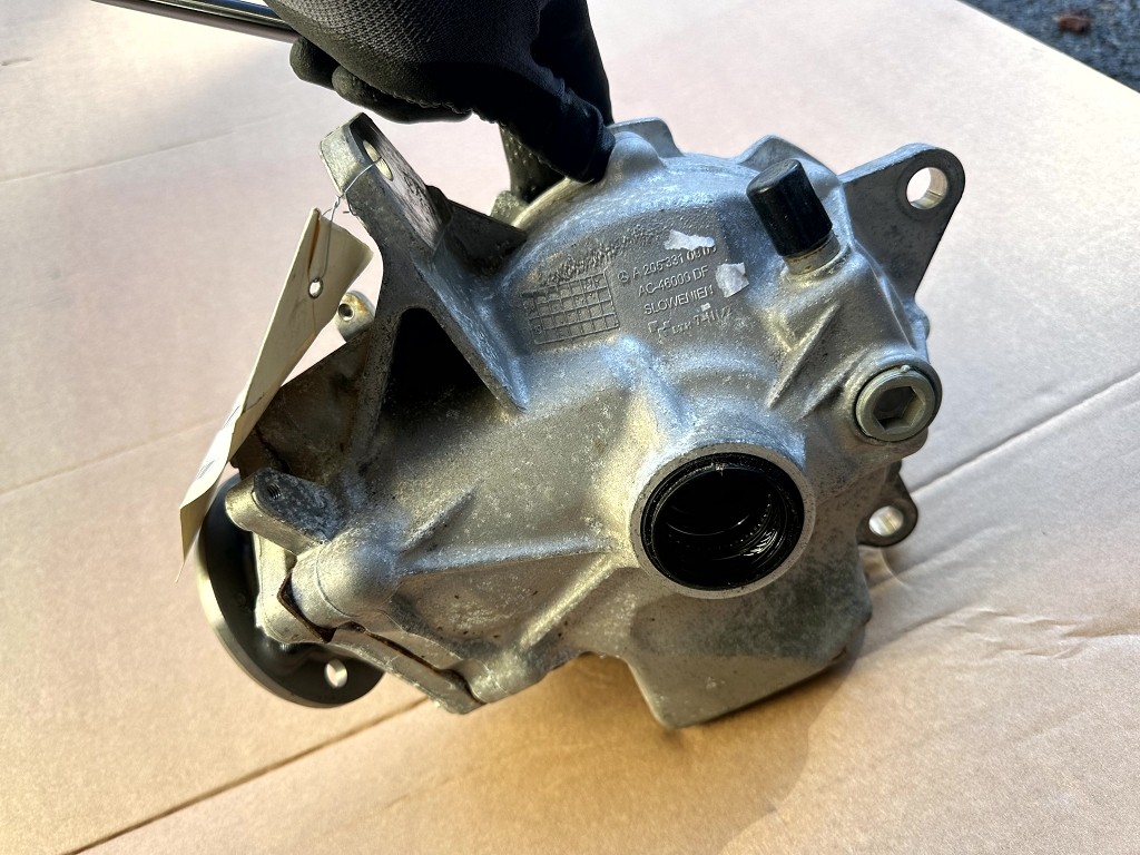 A2053304207 Mercedes C E Klasse 205 213 238 GLC 253 CLS 257 Vorderachsgetriebe – Bild 7