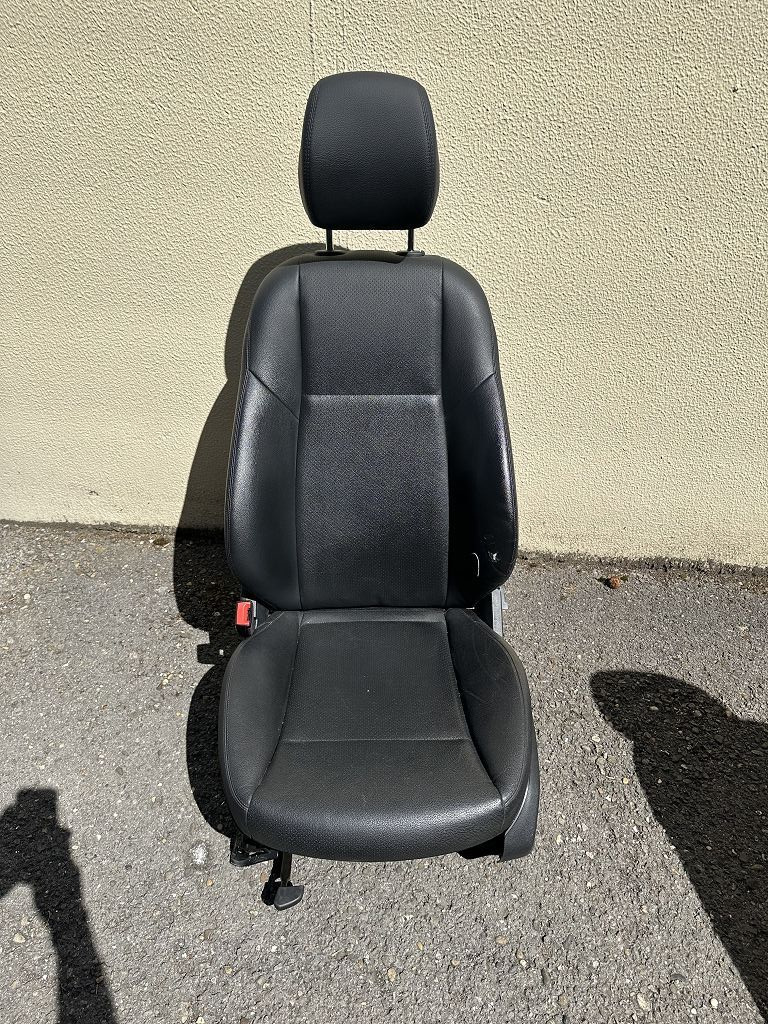 Mercedes E-Klasse 213 Fahrersitz Kunstleder schwarz