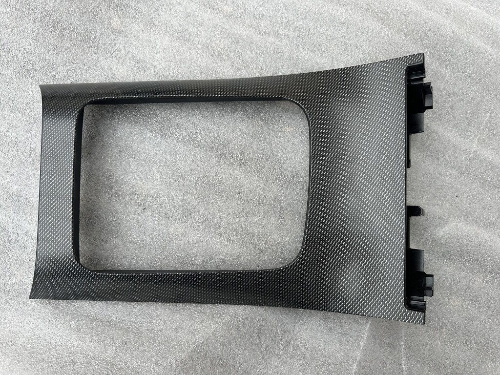 A2546805603 Mercedes GLC 254 Abdeckung Mittelkonsole