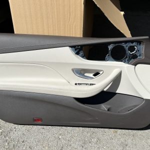 Mercedes 238 E-Klasse Coupe Cabrio Türverkleidung vorne links Leder beige braun