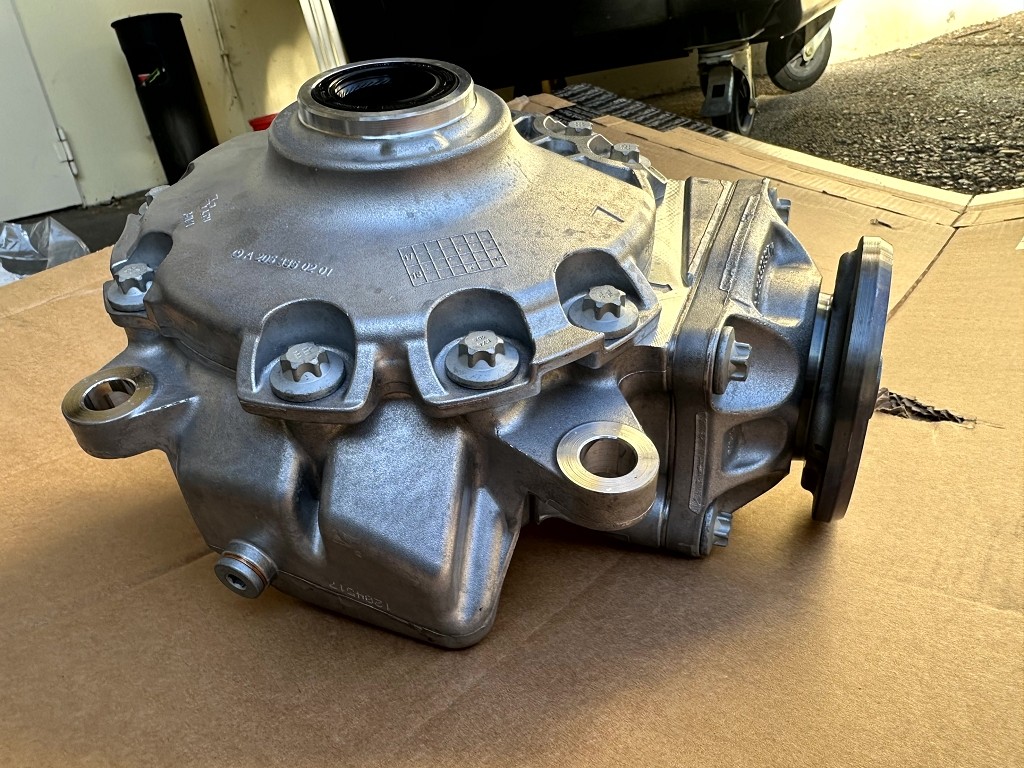 A2053304107 Mercedes C E Klasse 205 213 238 GLC 253 CLS 257 Vorderachsgetriebe – Bild 3