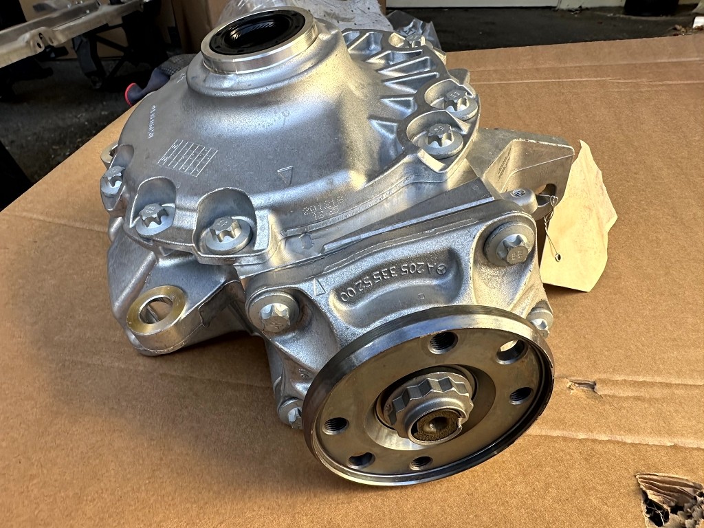 A2053304107 Mercedes C E Klasse 205 213 238 GLC 253 CLS 257 Vorderachsgetriebe – Bild 5