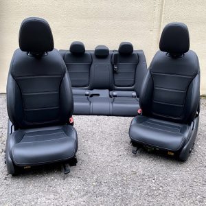 Mercedes C-Klasse W206 Lim Leder Sitze schwarz Sitzgarnitur Sitzklima