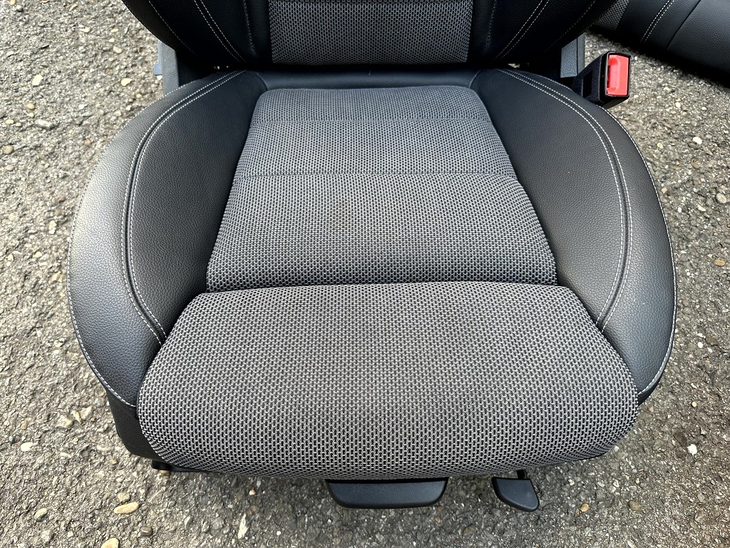 Mercedes E-Klasse 213 Kombi Teilleder Sitze Garnitur schwarz – Bild 3