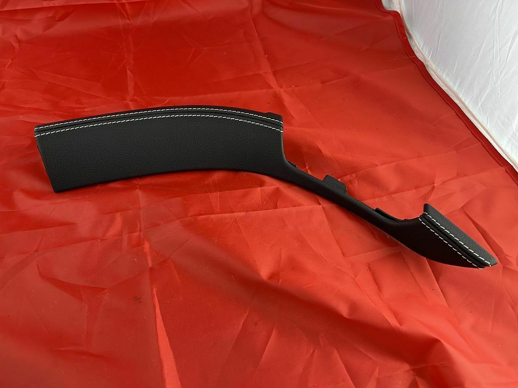 A2226941382 Mercedes S Klasse Zierleiste Fondsitz links schwarz  Naht weiß