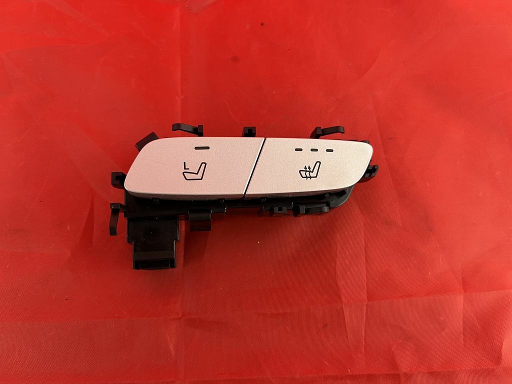A2139051604 Mercedes E-Klasse 213 238 CLS 257 Knopf Schalter Sitzheizung rechts
